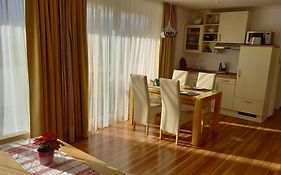 Wellness Ferienwohnung mit Bademantelgang zur Therme